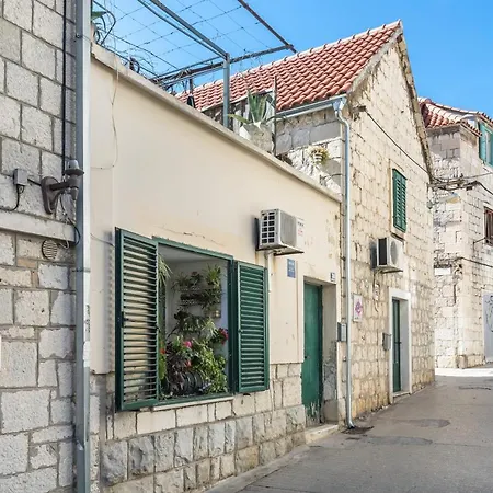 Toniko Apartman
