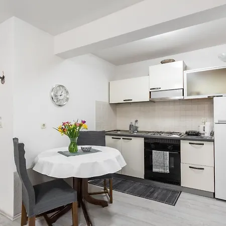Toniko Apartman *
