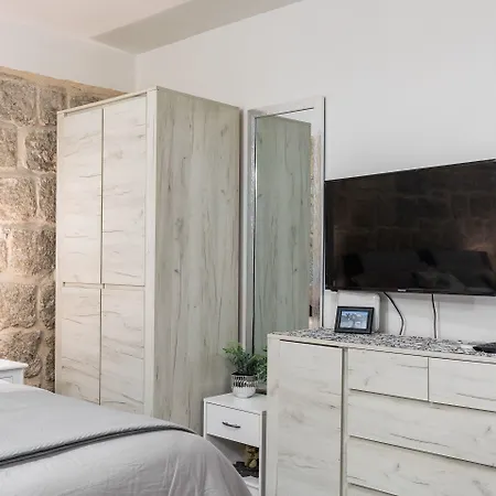 Appartement Toniko *